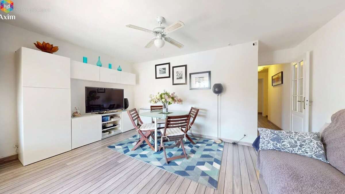 Appartement à FREJUS