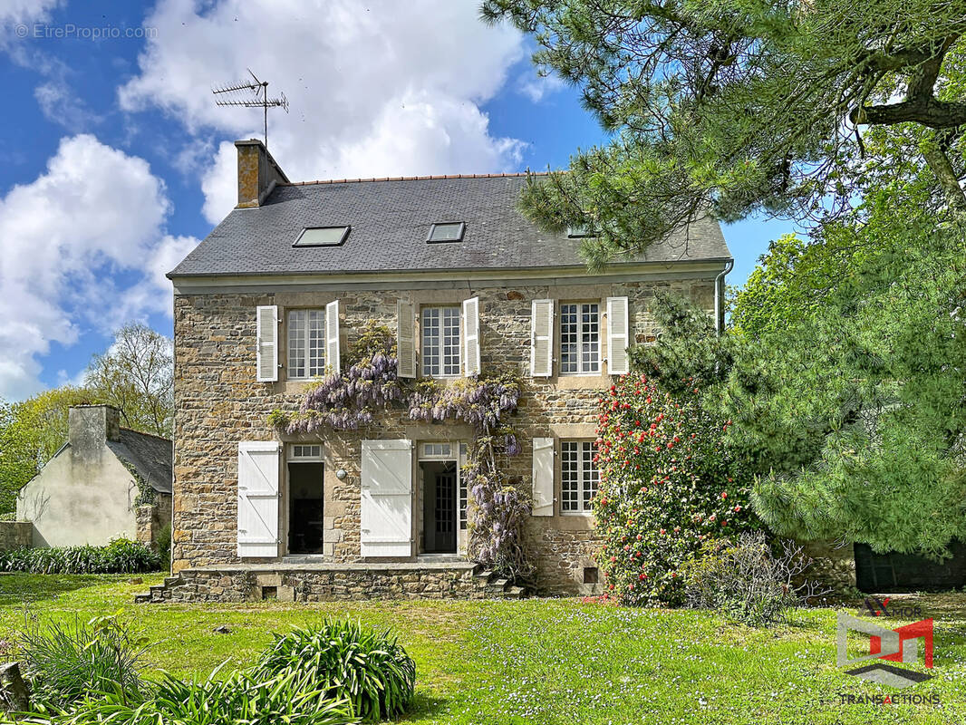 Maison à LEZARDRIEUX