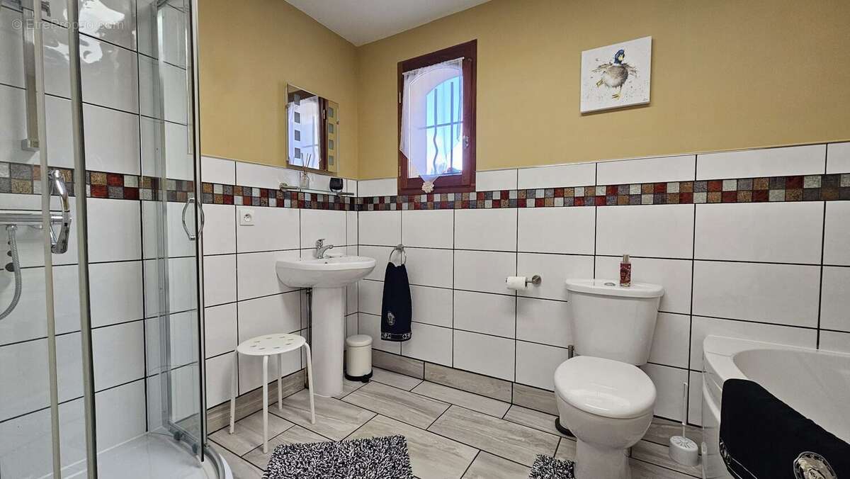 Maison à LE BUISSON-DE-CADOUIN