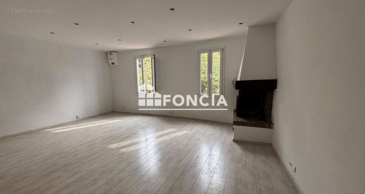 Appartement à VILLENEUVE-LOUBET