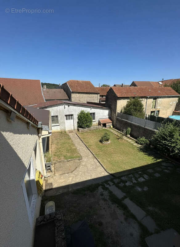 Maison à LIFFOL-LE-GRAND