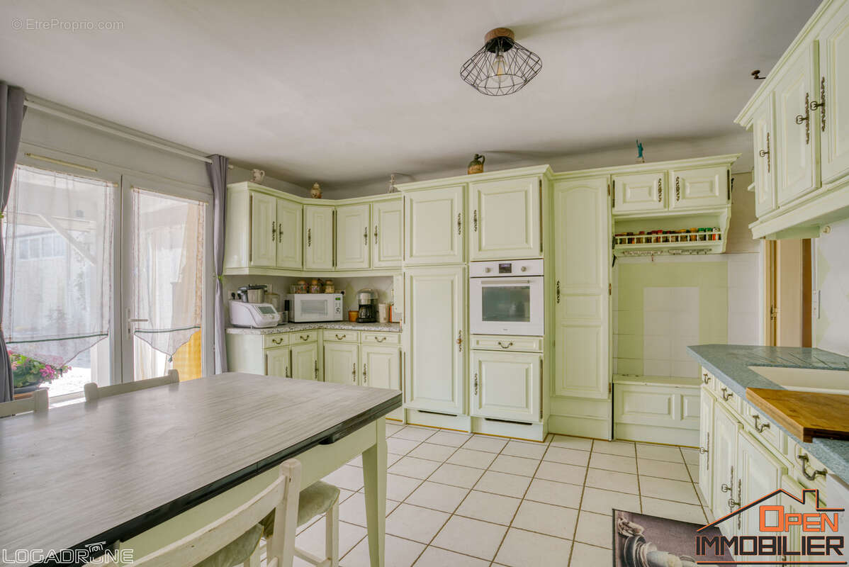 Maison à SAINT-SYLVESTRE-SUR-LOT