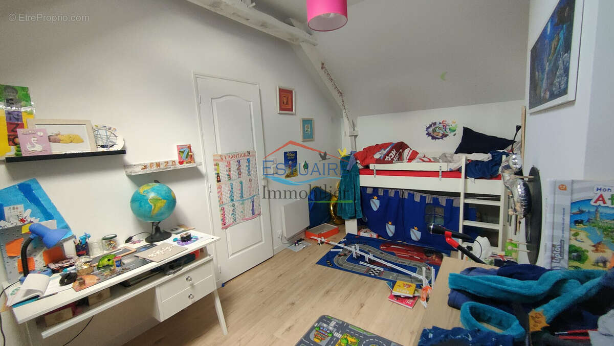 CHAMBRE - Maison à SAVENAY