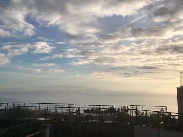 Appartement à LA TURBIE