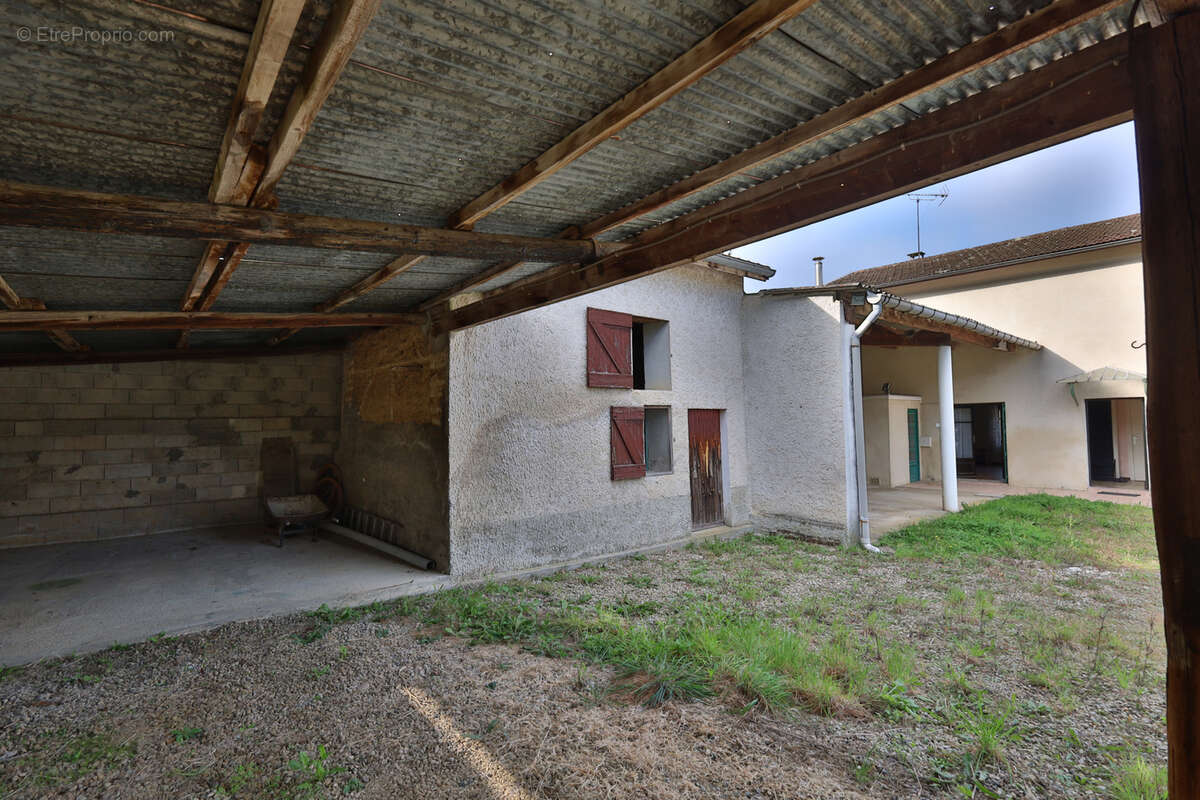 Maison à OYTIER-SAINT-OBLAS