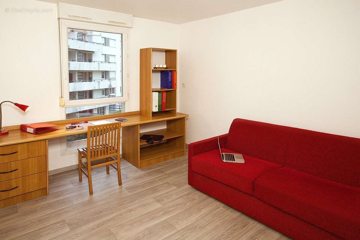 INVESTISSEMENT LOCATIF  Grenoble  Résidence étudiante Les Estudines Marie Curie - 6.81 % de rentabilité - photo 2