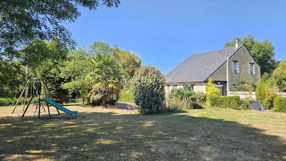 Maison à BASSENEVILLE