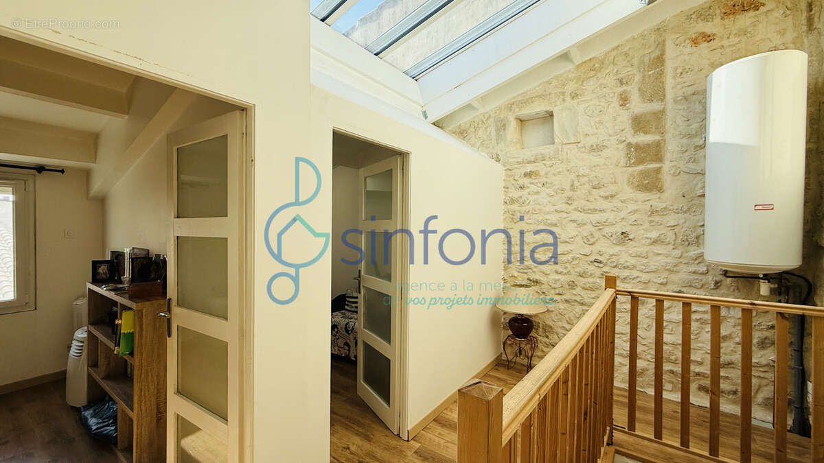 Maison à LA CALMETTE