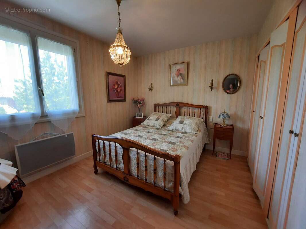 Maison à EYMET