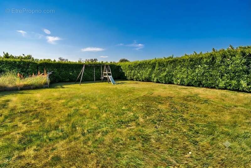 Maison à vendre 4 pièces VARS (16), 3 chambres et terrain - photo 11