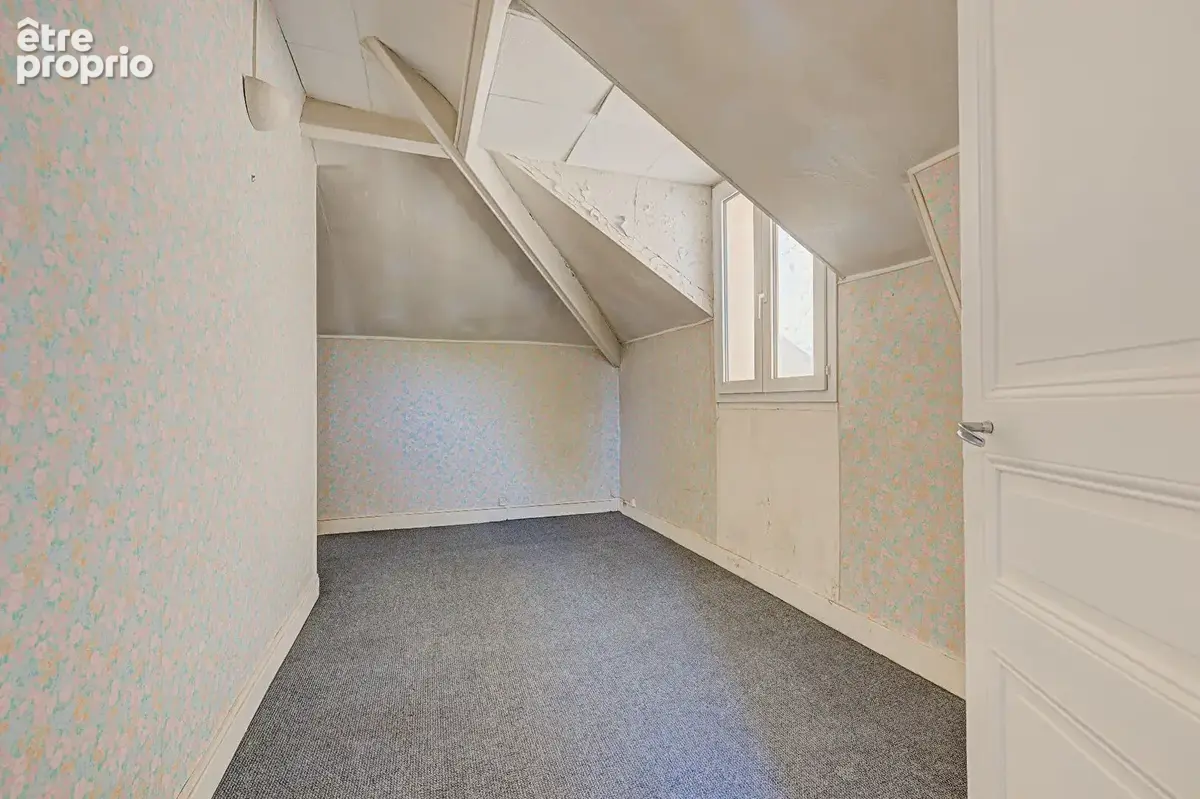 *** EXCLUSIVITÉ - RARE À LA VENTE - Maison en Meulière à rénover  de 162 m² au sol et 146 m² habitable -  6 chambres possibles * - photo 13