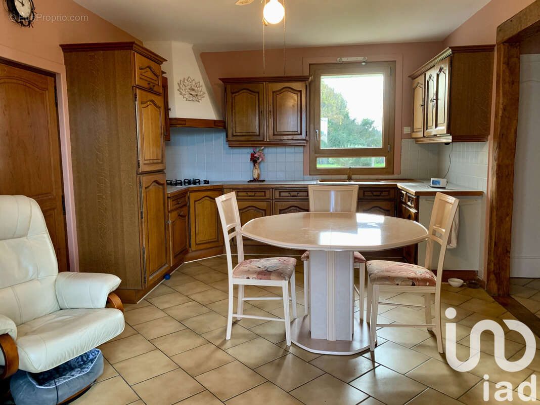 Photo 2 - Maison à SAINT-SEROTIN