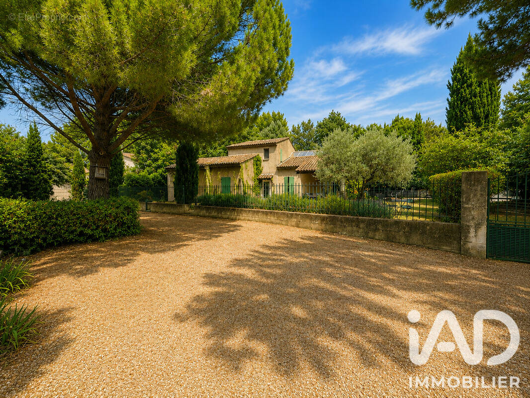 Photo 1 - Maison à MAUSSANE-LES-ALPILLES