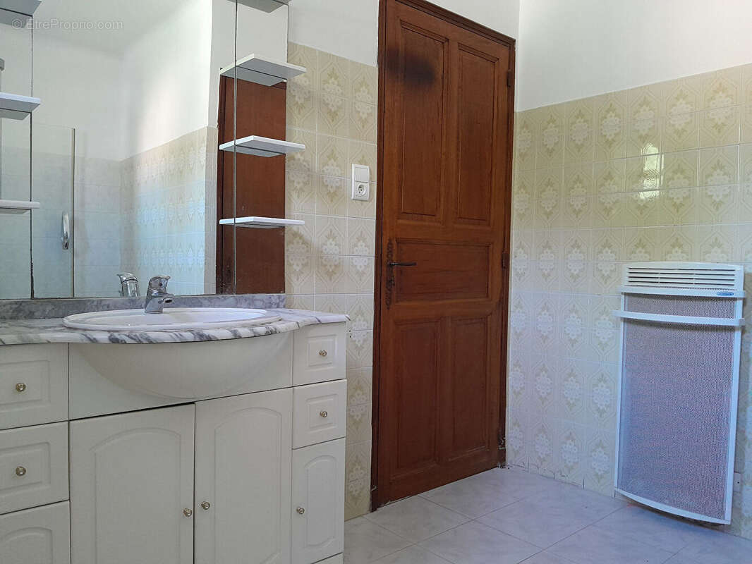 Maison à CAUMONT-SUR-DURANCE