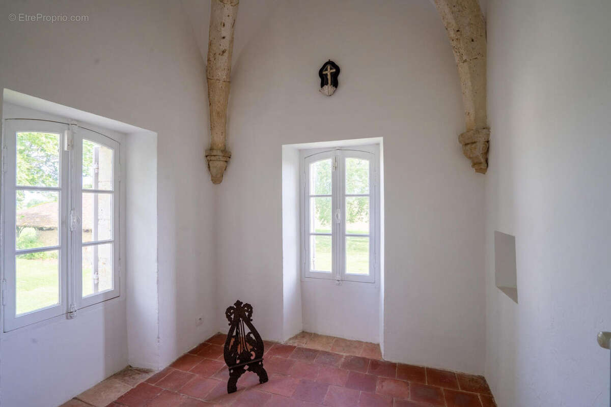 intérieur tour dans le séjour - Maison à GIMONT