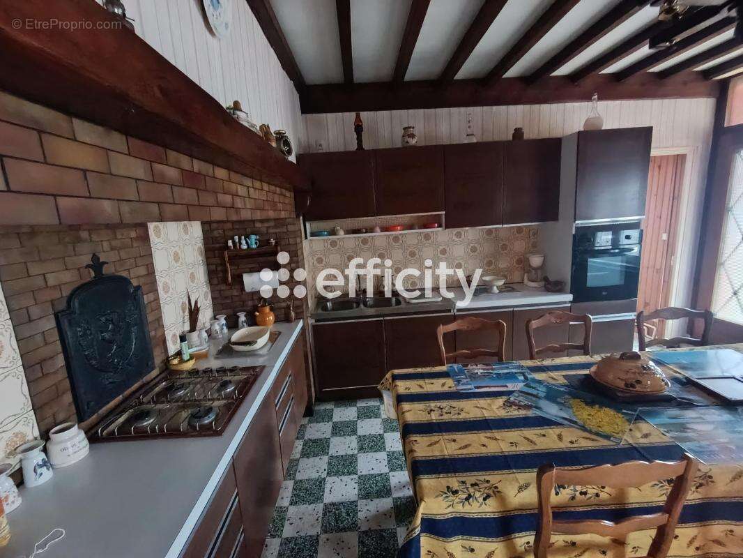 Maison à EAUCOURT-SUR-SOMME