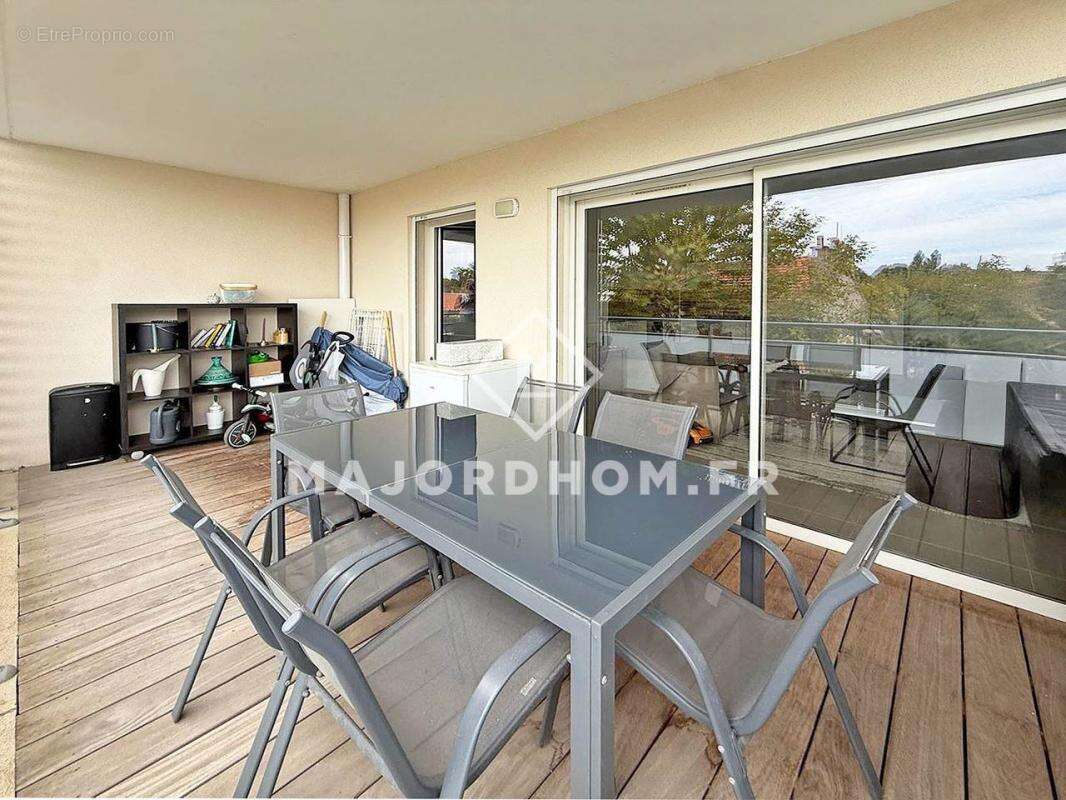 Appartement à MARSEILLE-8E