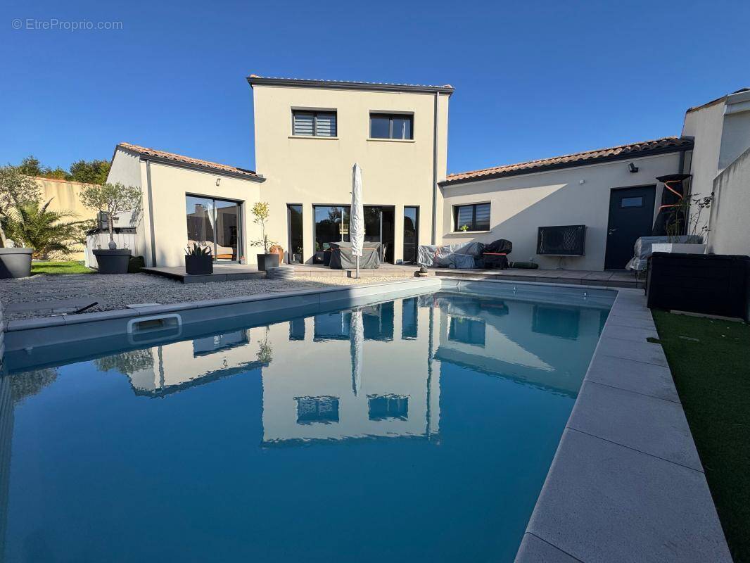 Maison à SAINT-SULPICE-DE-ROYAN