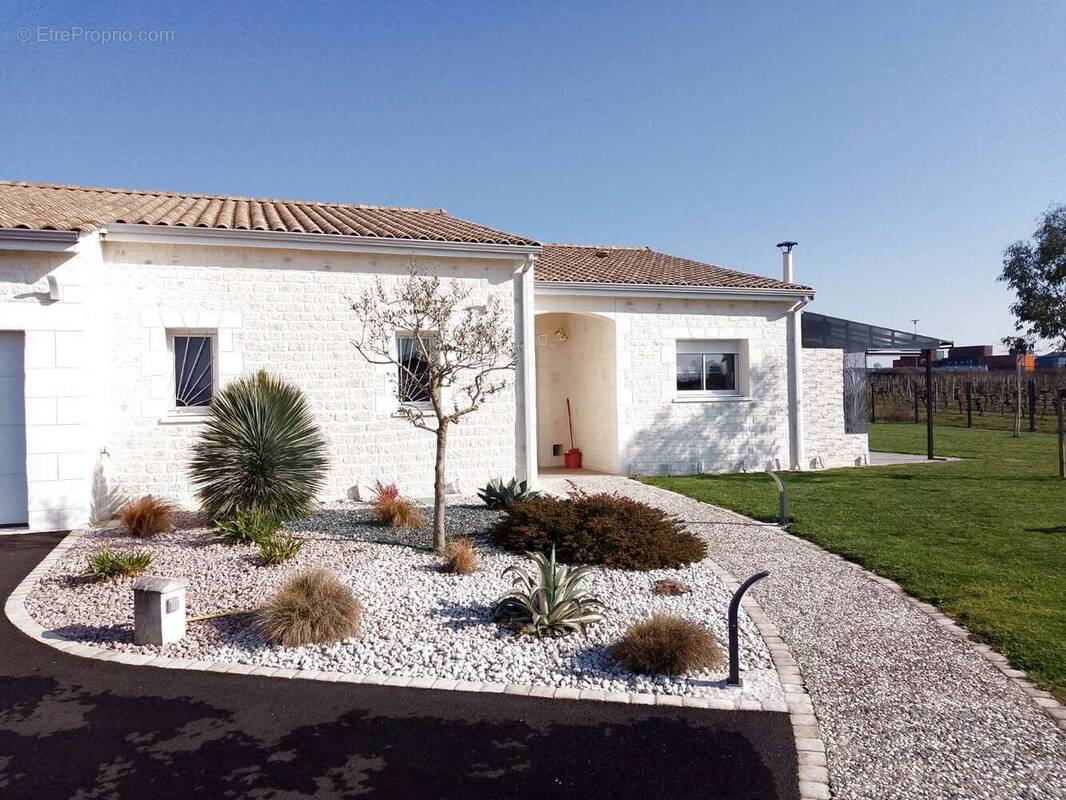 Maison à JARNAC