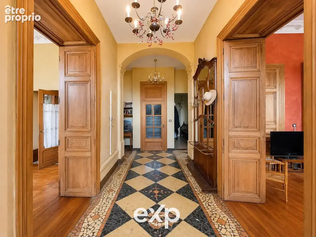 Maison 456 m² à Sainte-Helene-Du-Lac  - photo 5