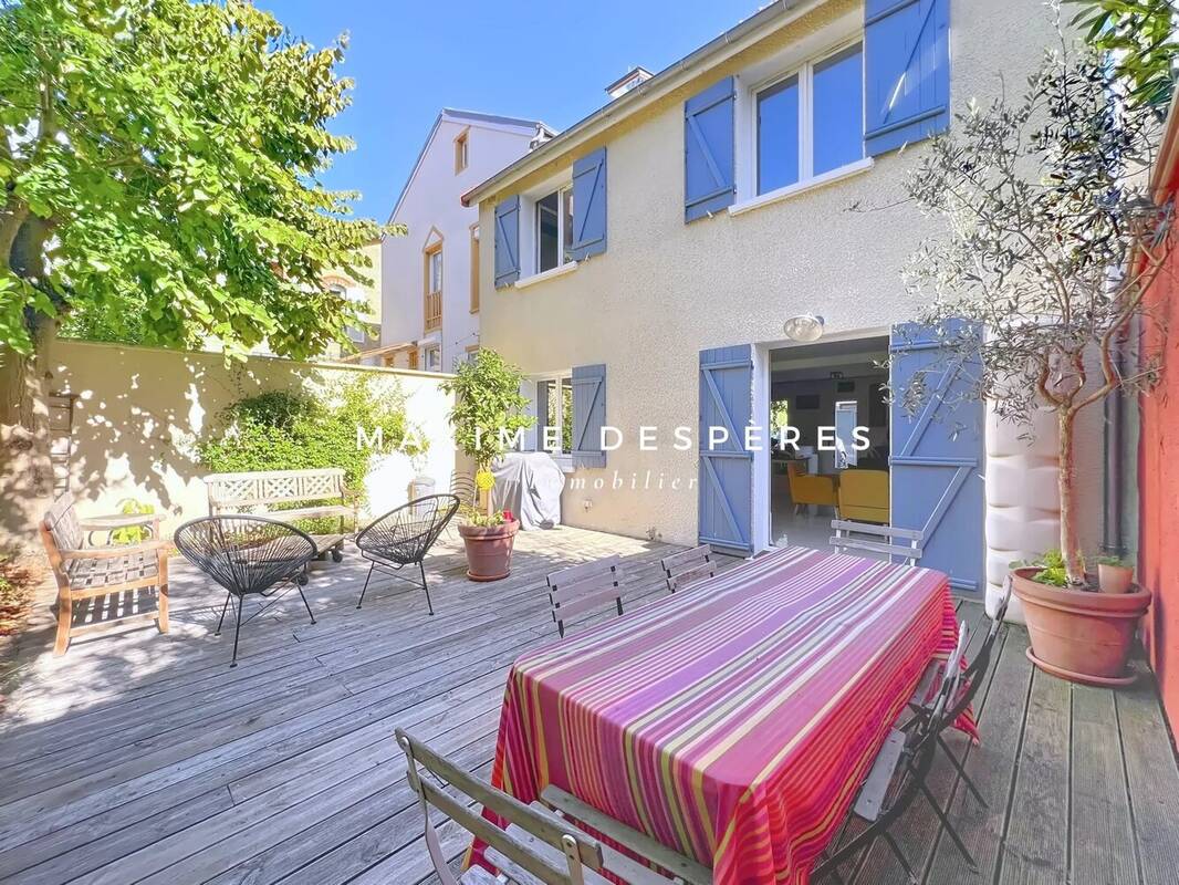 Maison à ASNIERES-SUR-SEINE