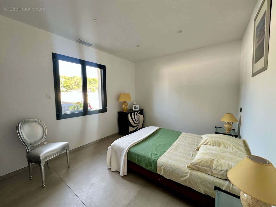 Villa contemporaine de plain-pied avec piscine - photo 7