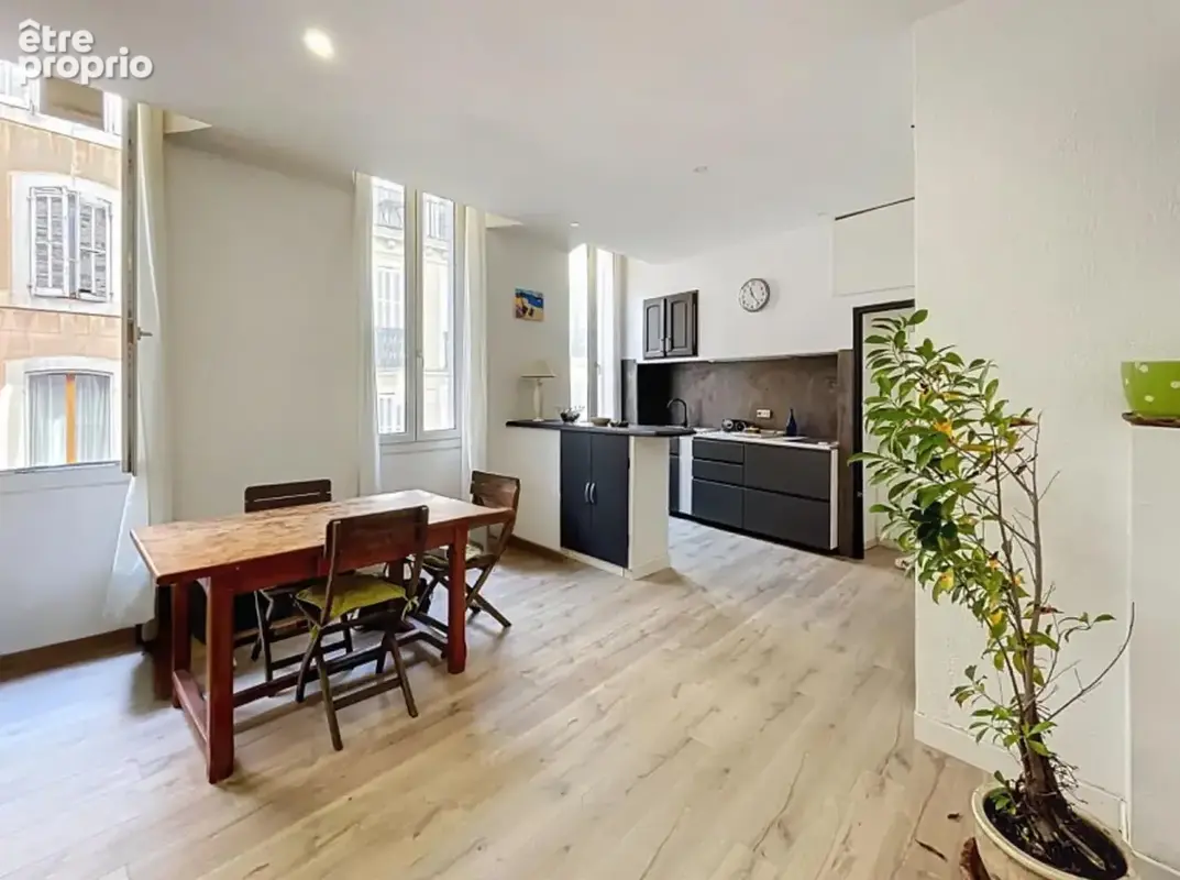 Photo Appartement à Marseille-6e au prix de 220 000€