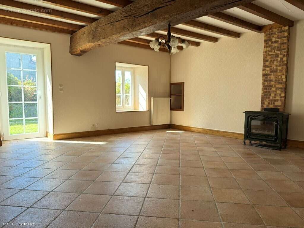 Maison à VILLEFAGNAN