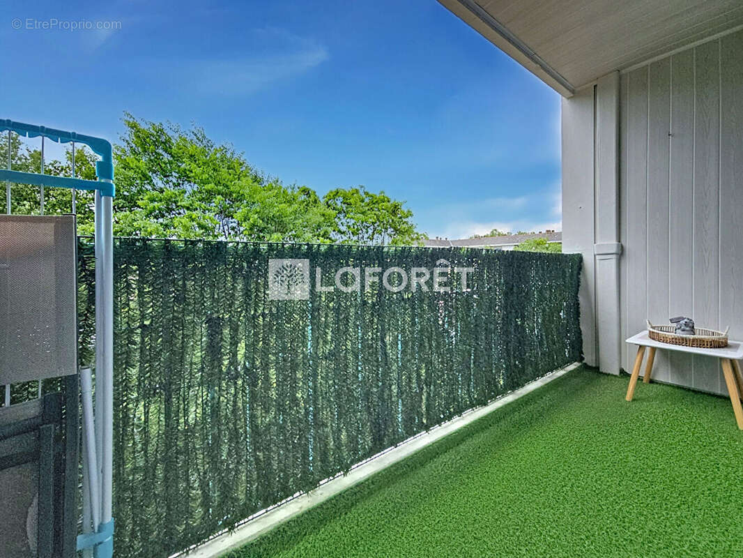 Appartement à LES PONTS-DE-CE