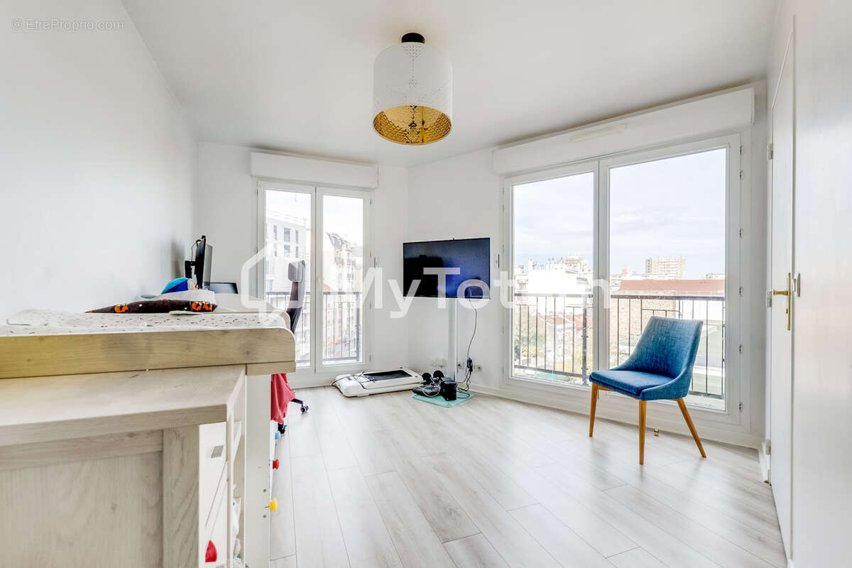 Appartement à COLOMBES