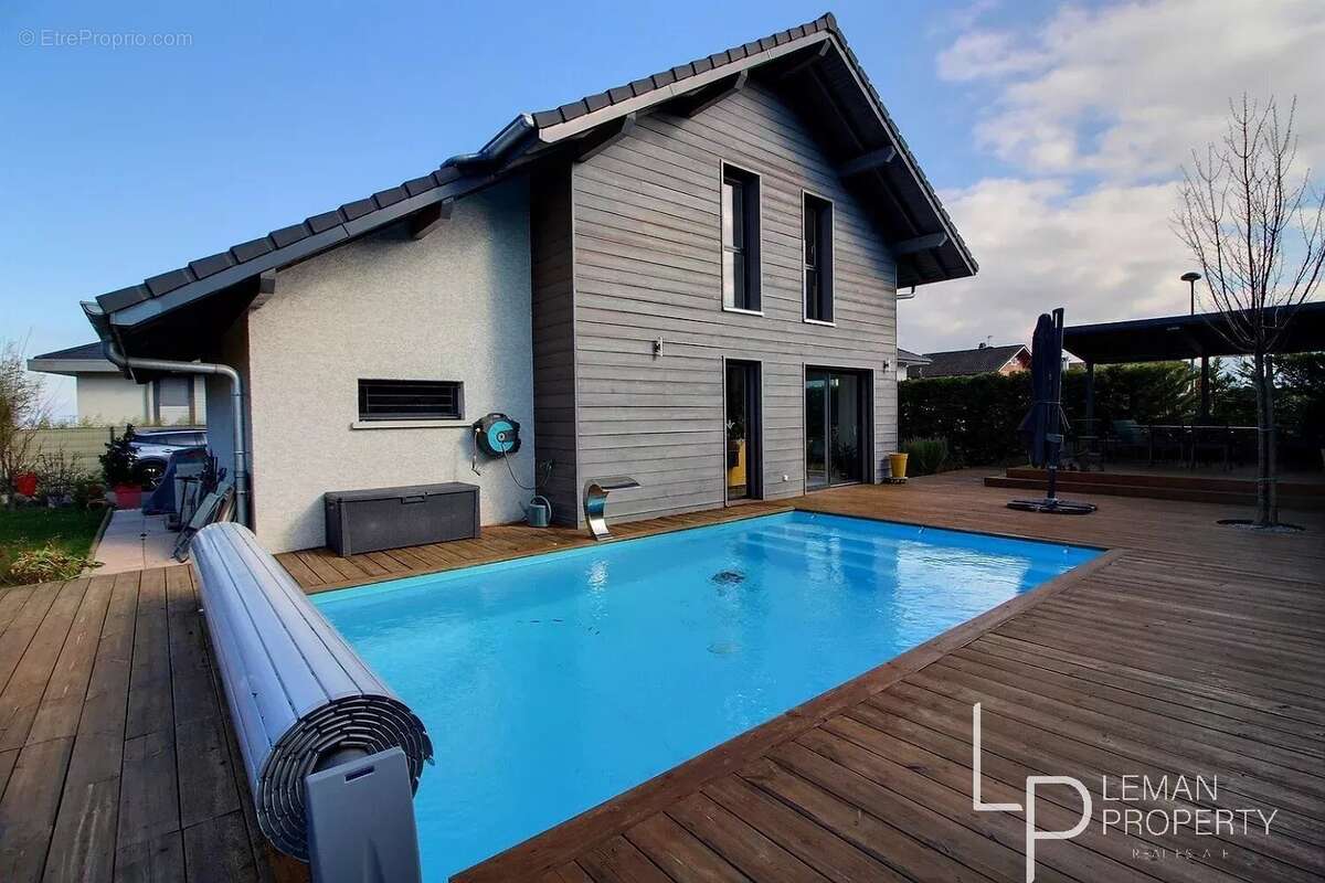 Maison à EXCENEVEX