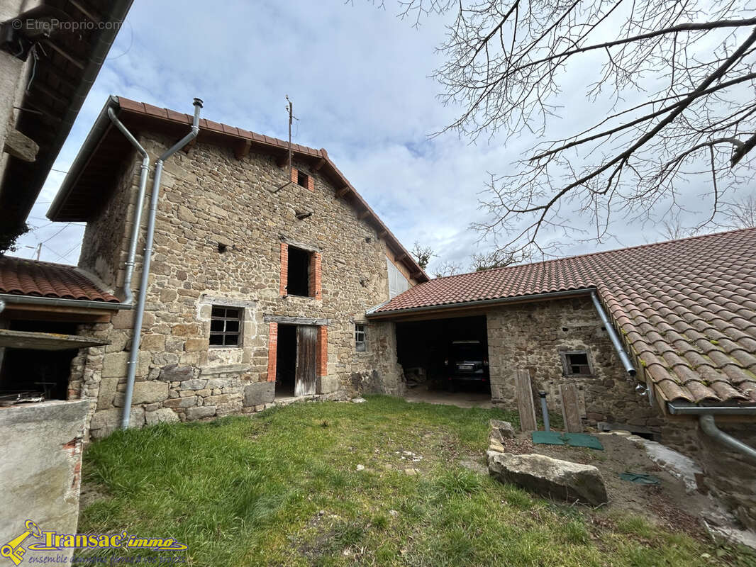 Maison à SAUVIAT