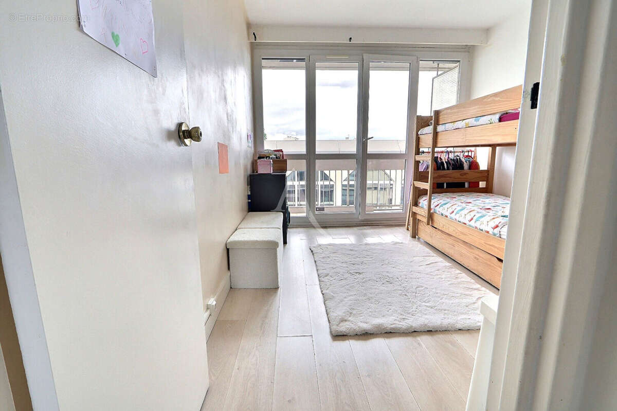 Appartement à AUBERVILLIERS
