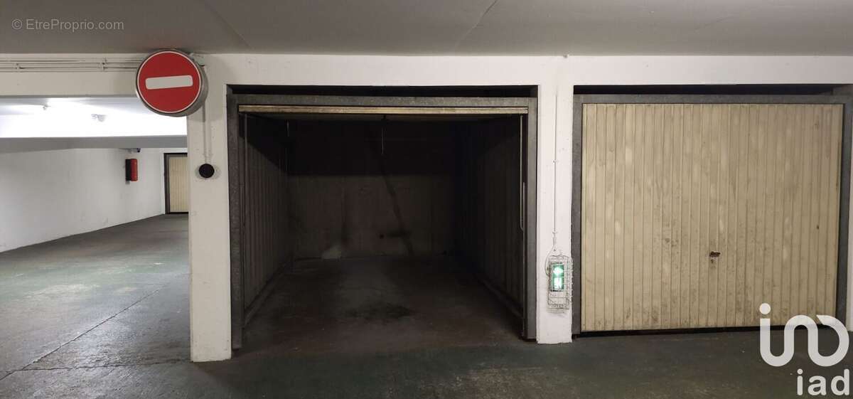 Photo 6 - Parking à LES MUREAUX