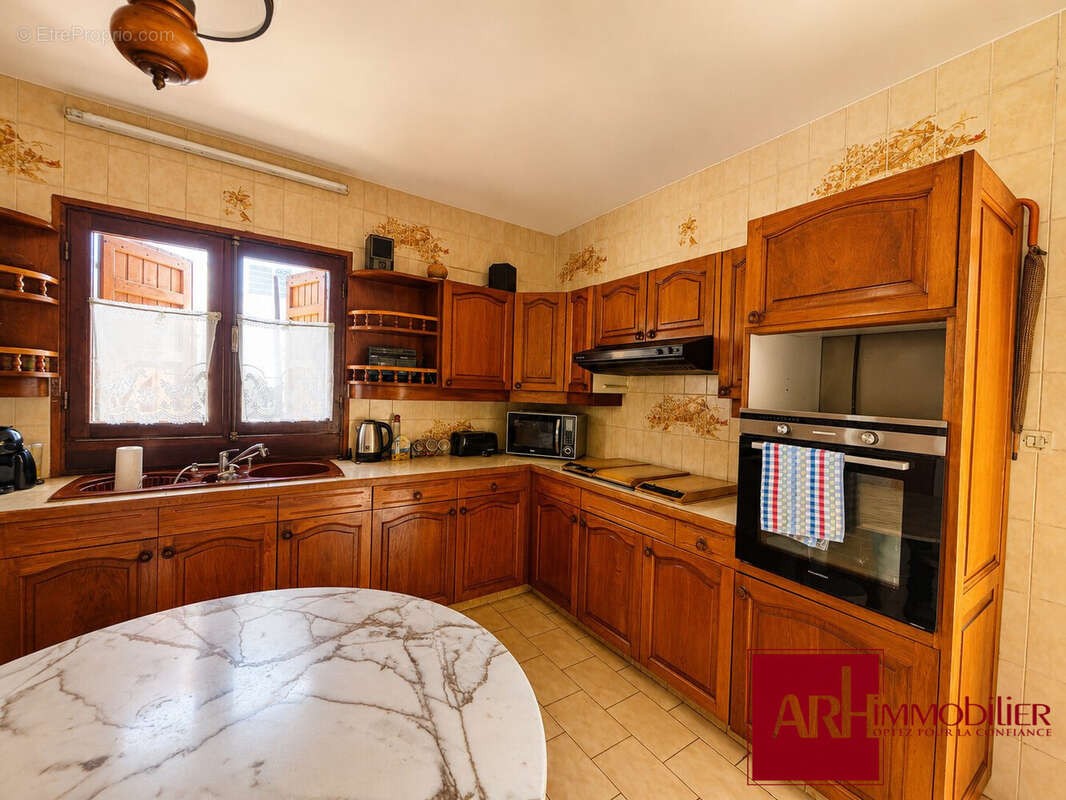 Maison 178 m² à L'etang-Sale  - photo 6