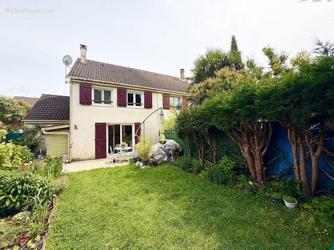 Maison à CERGY