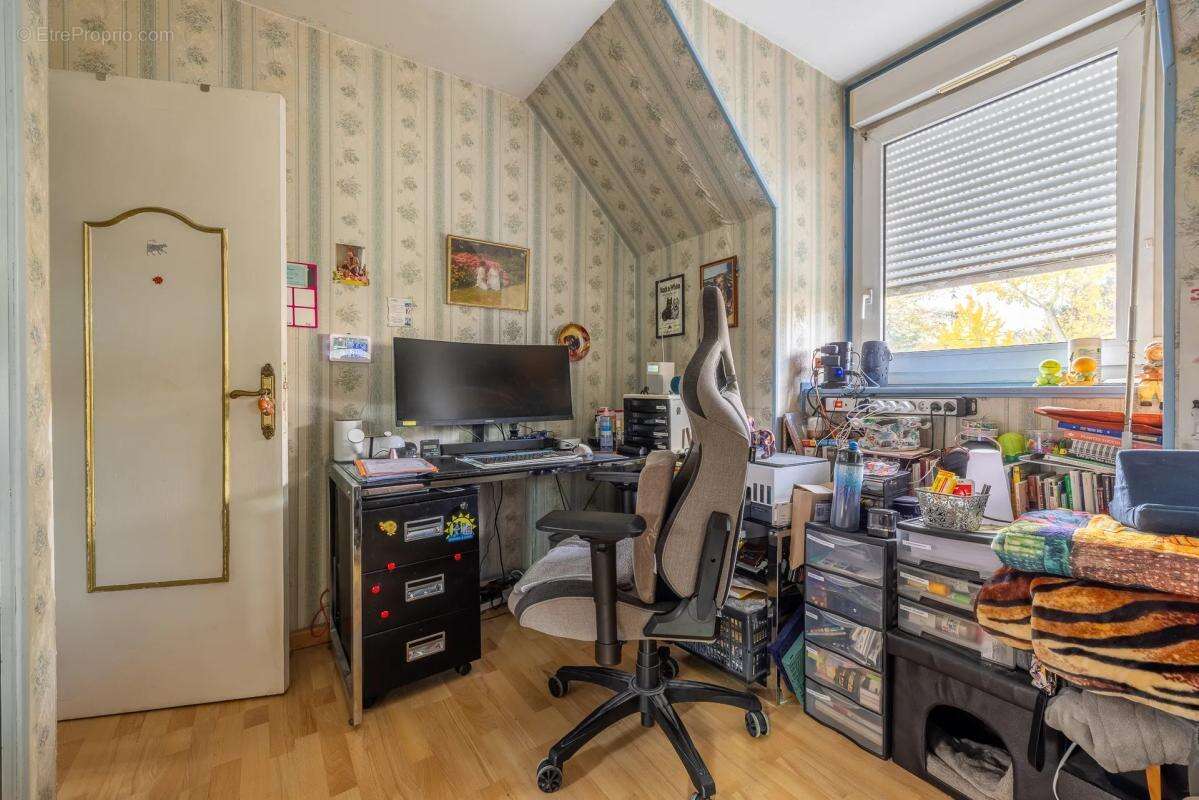 Maison à SAVIGNY-LE-TEMPLE