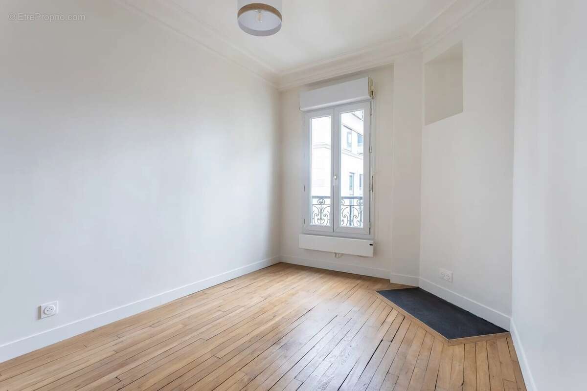 Appartement à LEVALLOIS-PERRET