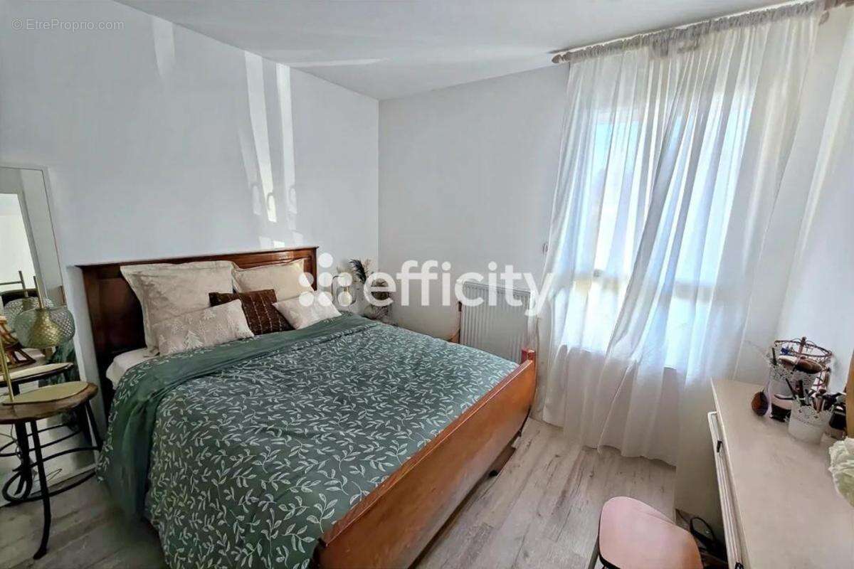 Appartement à OUISTREHAM