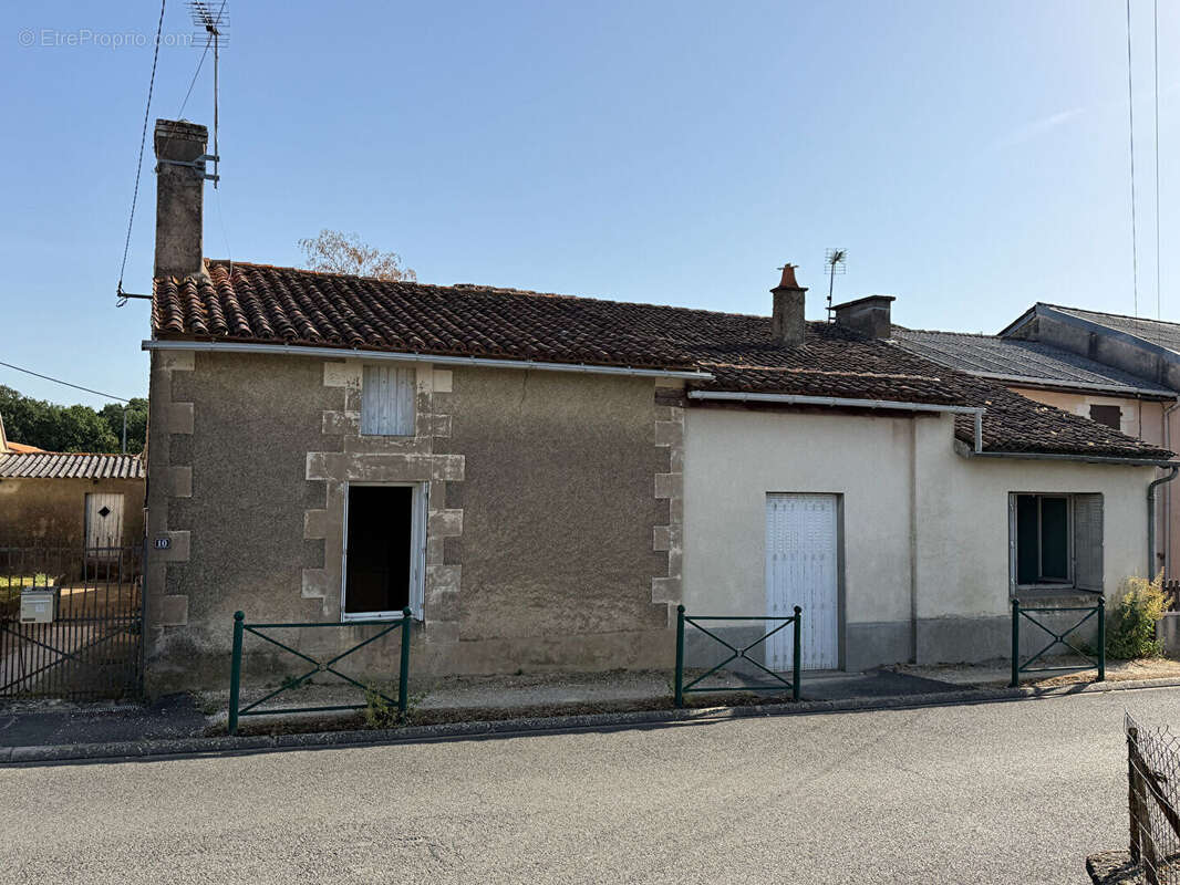 Maison à SMARVES