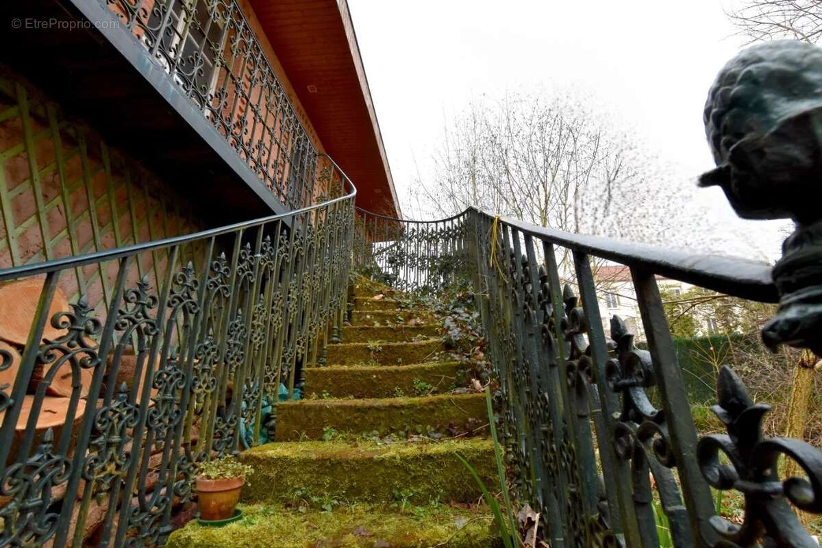 Maison à BOURBONNE-LES-BAINS