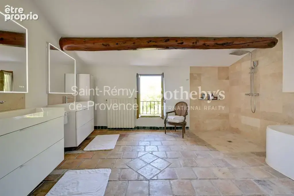 Superbe maison de village en pierre avec jardin, piscine et garages - photo 12