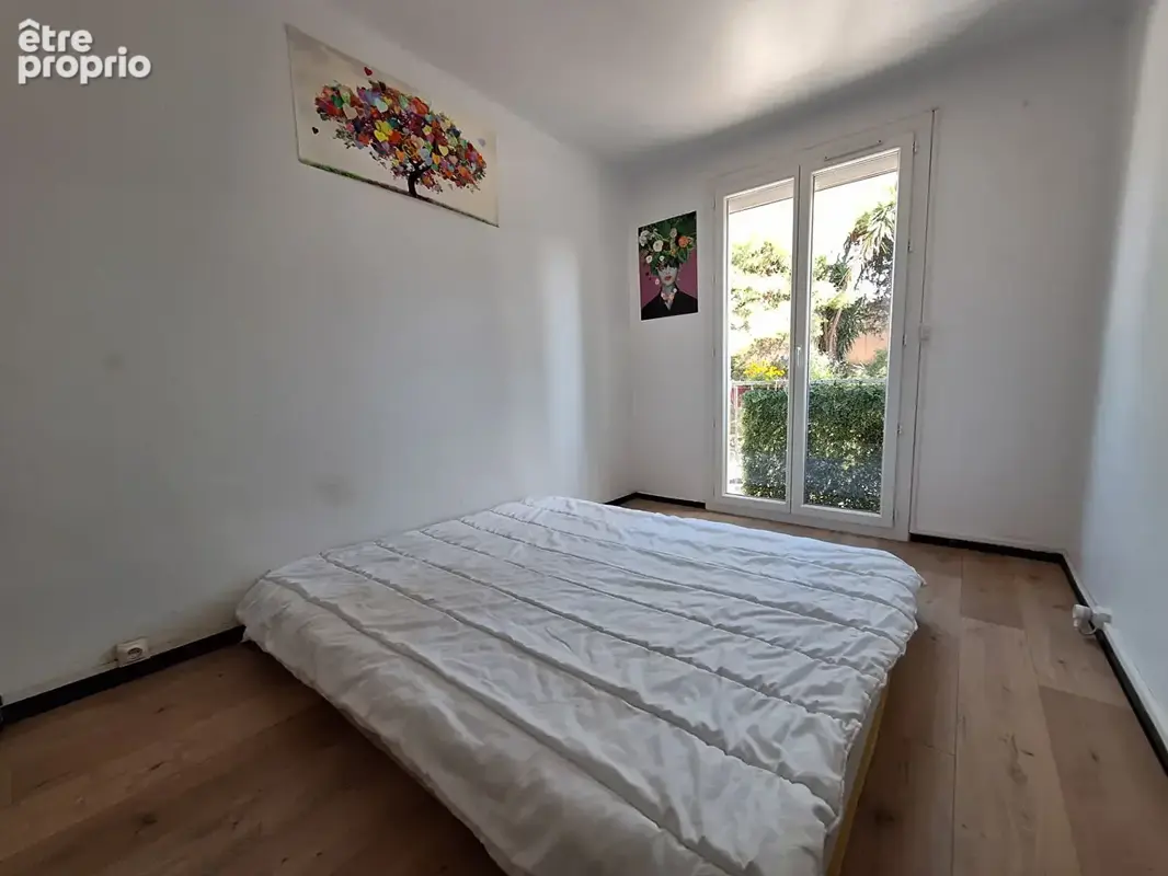 JOLI APPARTEMENT T2 rénové Secteur St Barthélémy 14e - photo 4