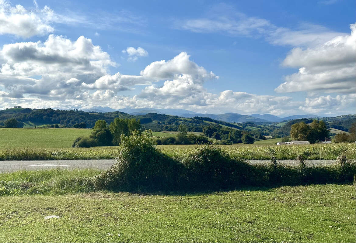 Maison à BEHASQUE-LAPISTE