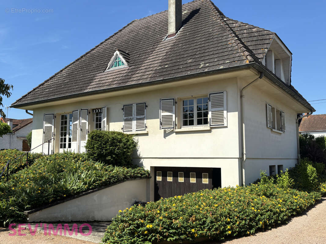 Belle maison de construction traditionnelle - photo 2