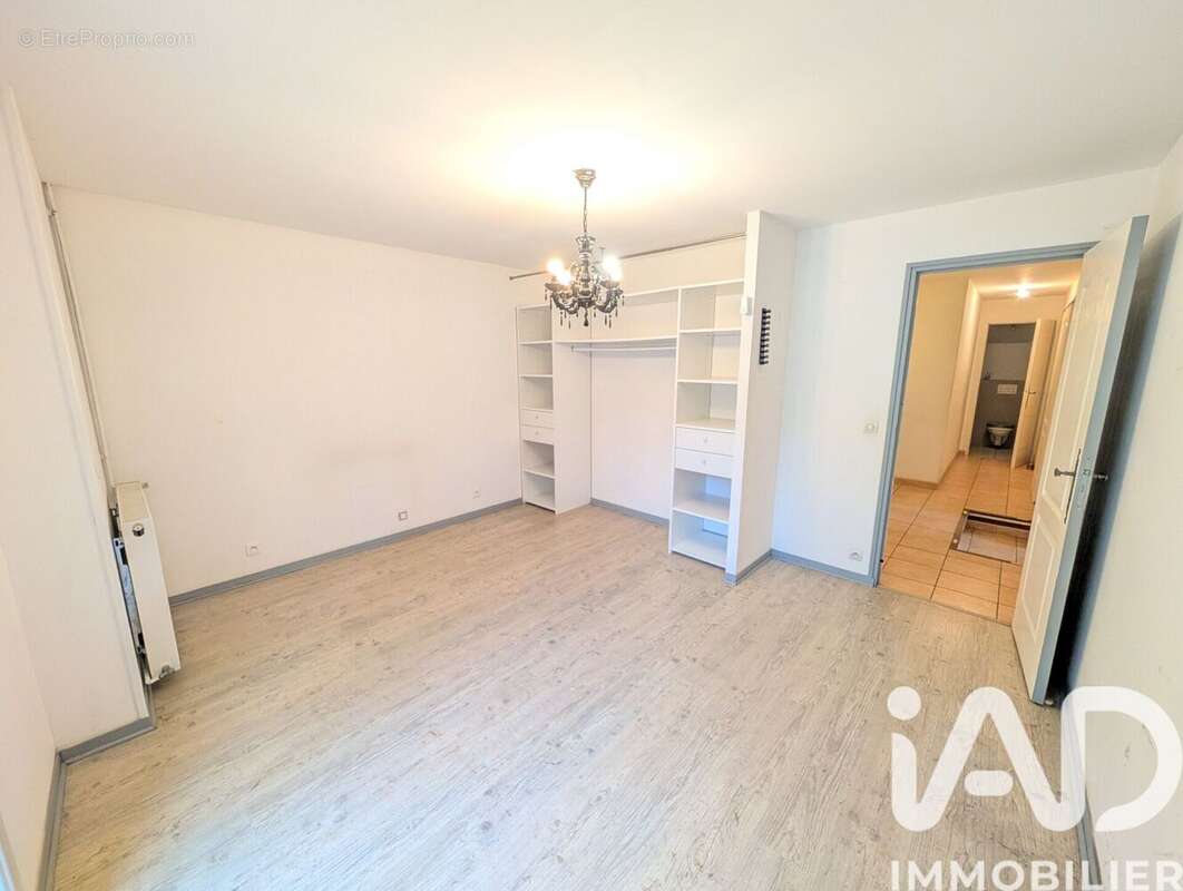 Maison 105 m² à Civaux  - photo 8