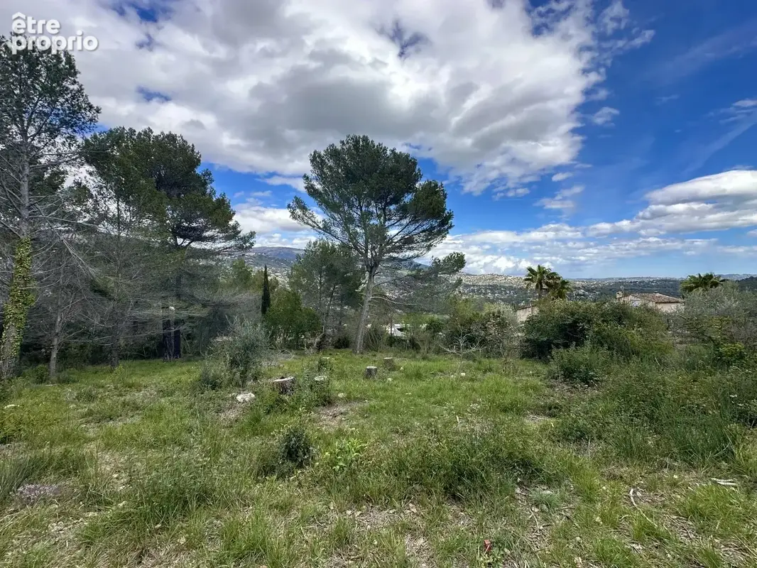 Joli terrain avec permis de construire accorde - photo 2