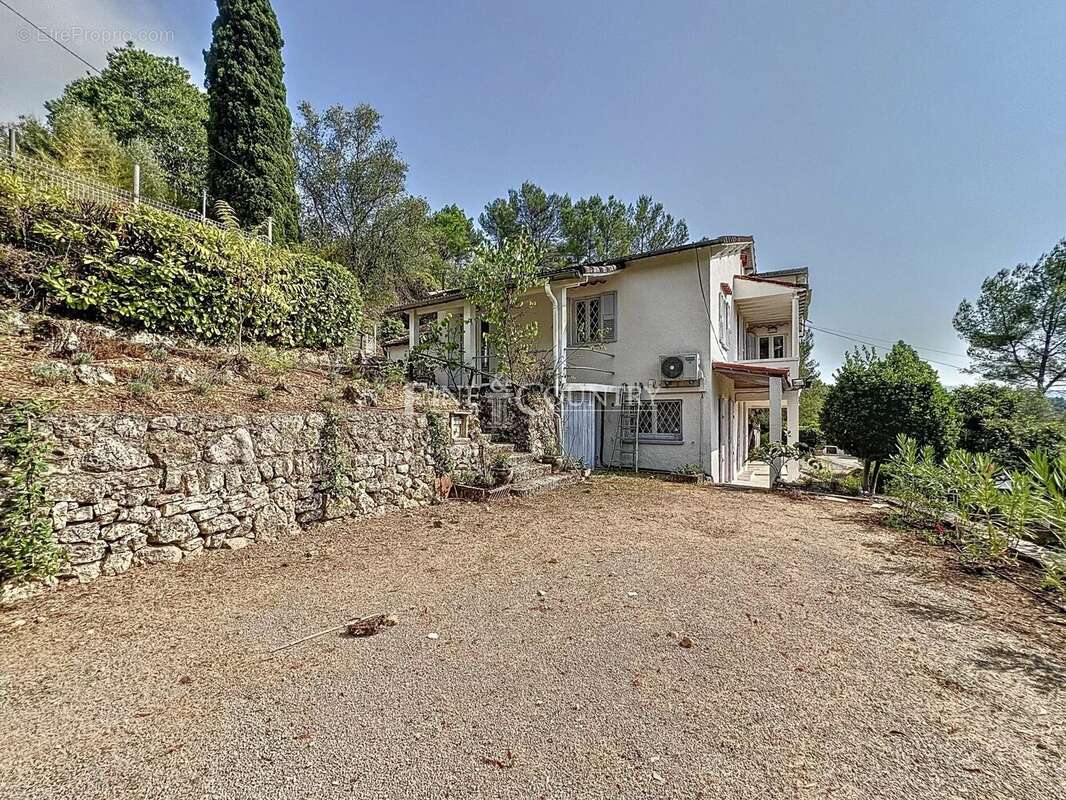 Maison à GRASSE