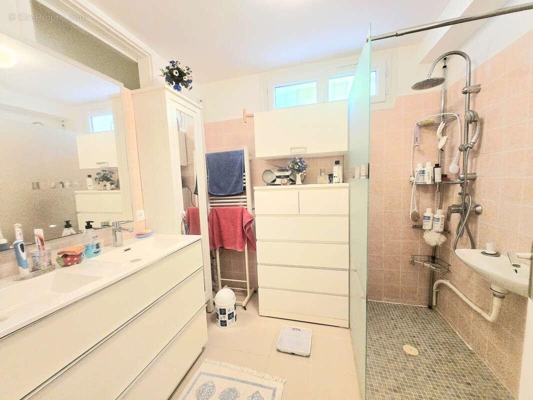 La seyne sur mer - villa en 2 appartements - photo 14