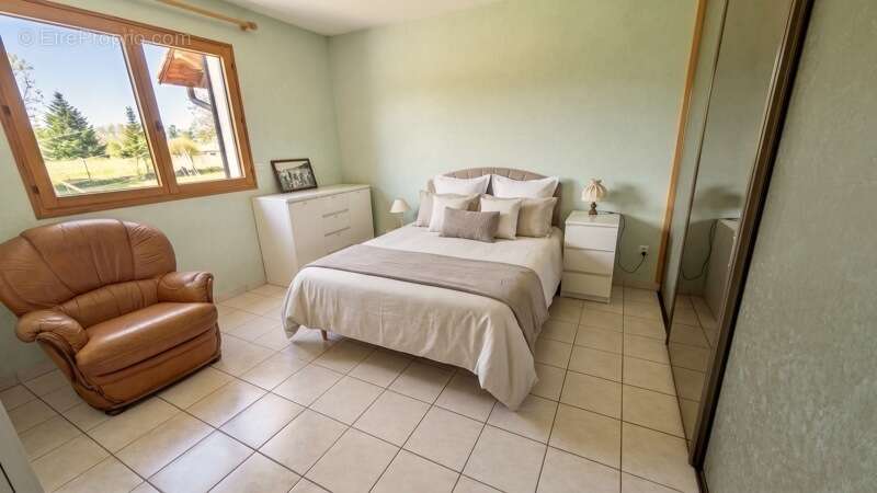 Maison à LES ABRETS